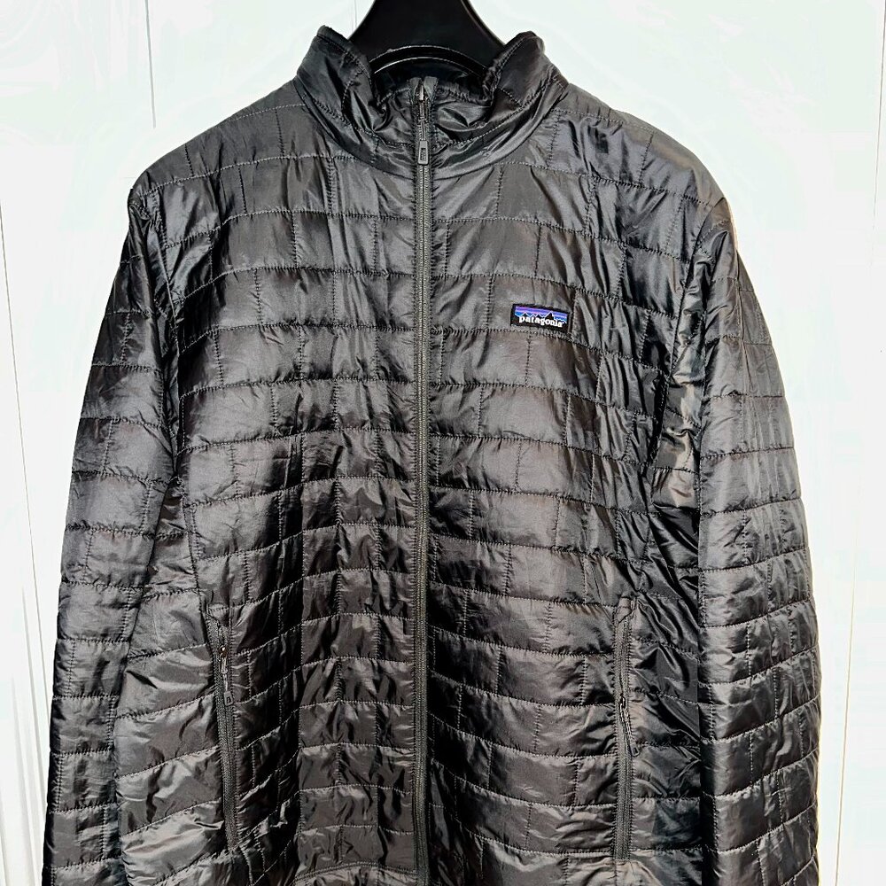 Men’s Patagonia Nano Puff Insulated Jacket in Forge Grey, size XL.